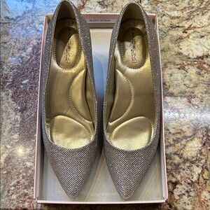 Bandolino 8 1/2 M Women's Sparkling Silver Heels 3”;Worn Once;Like New Condition